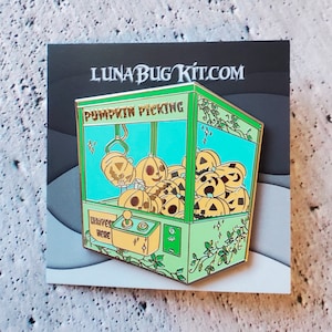 Pumpkin Picking Claw Machine Hard Enamel Pin - Pastel Goth Pin