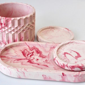 Jesmonite trays and pot pink &red marble effect