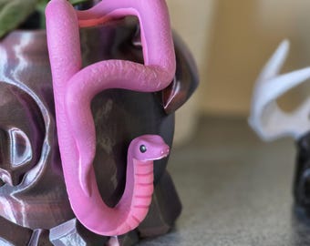 Snake Plant Buddy Decor - 3D Printed Pot Hugger Accessory for Planters