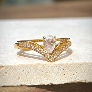 Gold-Plated Stainless Steel V-Ring with Cubic Zirconia