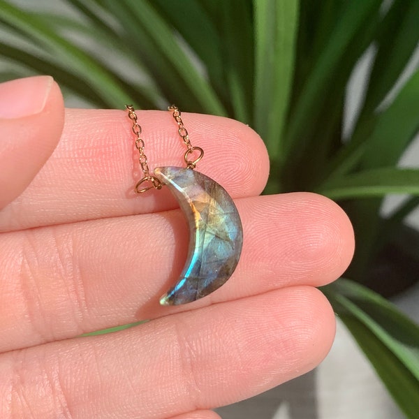 Labradorite Moon Necklace rainbow flashes crystal jewelry accessories for women gold or silver plated genuine crystal energy healing stones