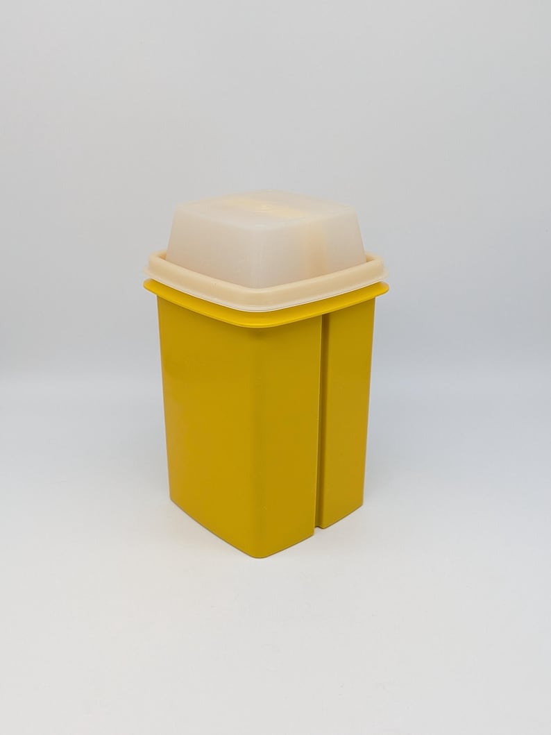 Vintage Tupperware Pick-a-deli Container, Sunshine Yellow, 4.5 Cup ...