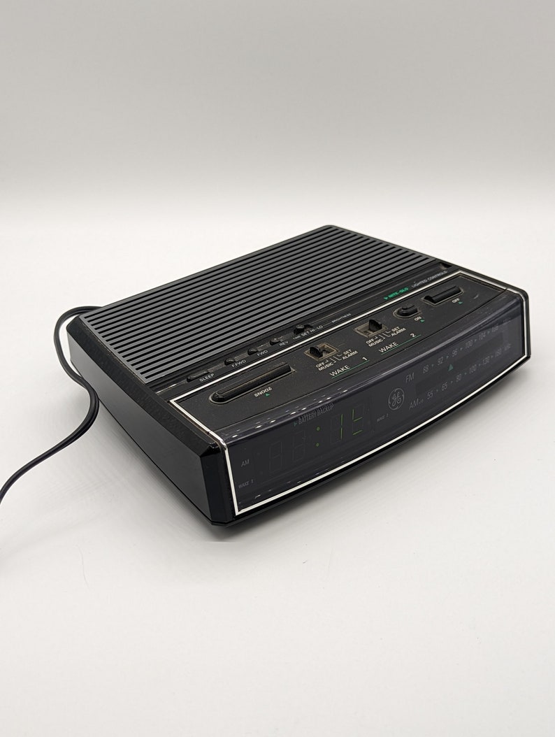 Vintage General Electric Clock Radio Etsy