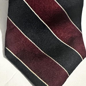 Don Loper Bevely Hills Vintage Maroon & BlackStriped 100% Silk Tie