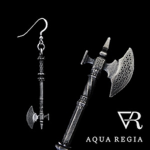 Axe Earring in .925 Silver Polished or Oxidized inspired by 16th century gothic museum pieces highly detailed
