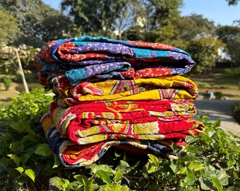 Große Menge Indischer Vintage Kantha Quilt Handgemachter Wurf Wendedecke Bettdecke Baumwollgewebe Boho Quilt