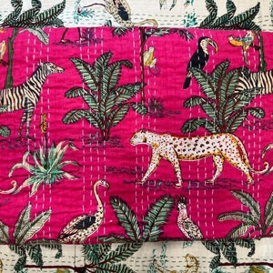 Neuer Druck Indische Kantha Quilt Handgemachte Kantha Bettdecke Indische Kantha Tagesdecke Überwurf Baumwolle Decke Gudari Kantha König Quilt zum Verkauf, Geschenk Rosa