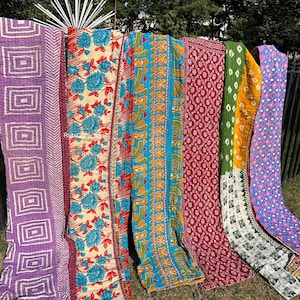 Old Vintage Assorted One Piece, Handmade Reversible Blanket Throw, Kantha Quilt, Cotton Fabric Bohemian Quilt, Quilting Bedcover Indian