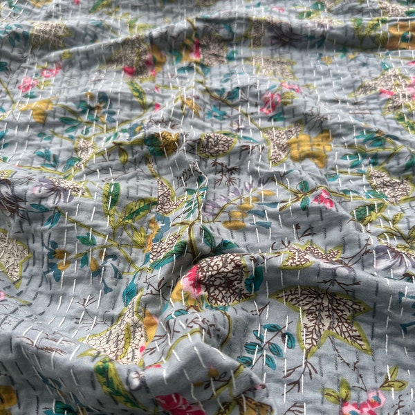 Indien Kantha Quilt Fait à la main Kantha Couvre-lit Jeter Couverture en coton Gudari King Print Kantha Twin et Queen Size Kantha Quilt