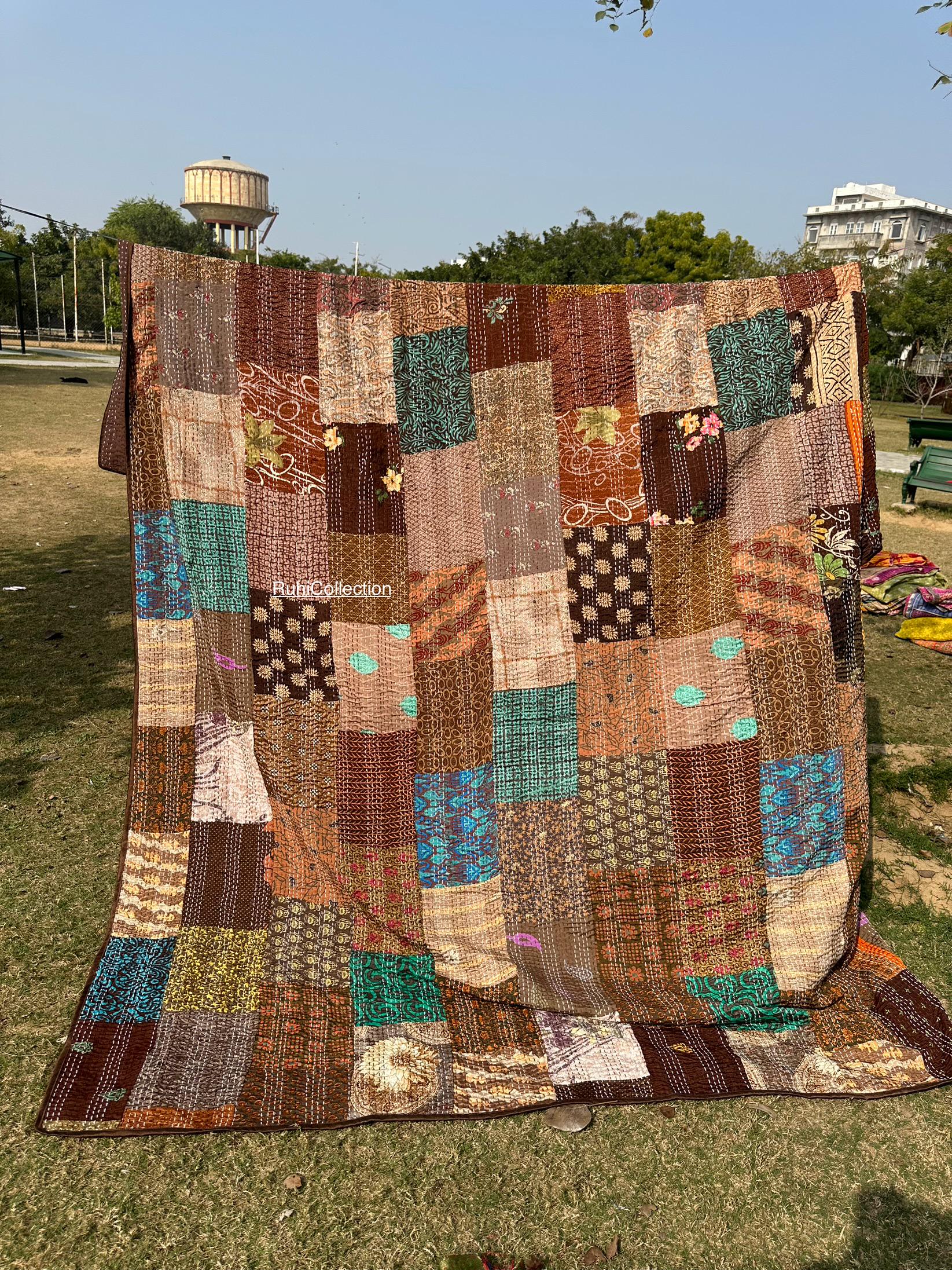 Vintage Throw Quilt Pink