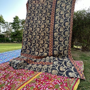 Lot de gros lot de couette kantha vintage indienne jetée à la main couverture réversible couvre-lit tissu de coton couette vintage image 1