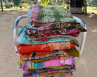 Oude Vintage Assortiment uit één stuk, Handgemaakte omkeerbare dekenworp, Kantha Quilt, Katoenen Stof Boho Quilt, Quilten Bedcover