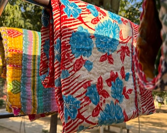 Lot de gros lot de couvertures réversibles faites main en couette kantha vintage indienne