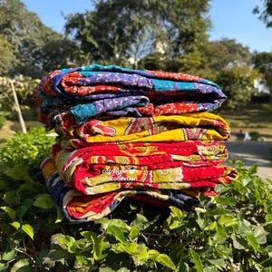 Groothandel veel Indiase vintage kantha-quilt handgemaakte omkeerbare deken