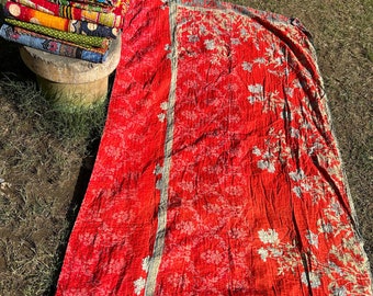 Une pièce assortie vintage ancienne, jeté de couverture réversible fait main, courtepointe Kantha, courtepointe bohème en tissu de coton, couvre-lit matelassé