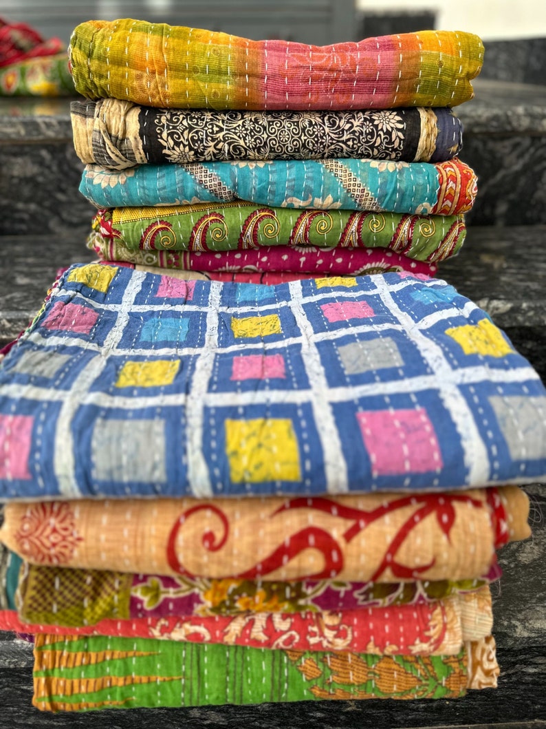 Lot de gros lot de couette kantha vintage indienne jetée à la main couverture réversible couvre-lit tissu de coton couette vintage image 10