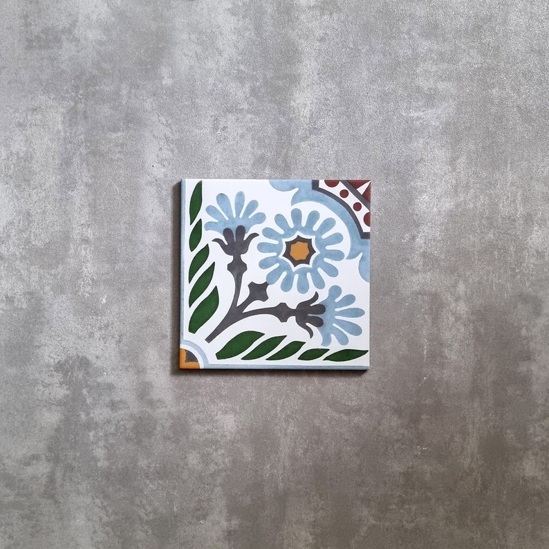 Modello completo delle piastrelle: piastrelle per pavimenti e rivestimenti in gres porcellanato con motivo marocchino antiscivolo Jardin Olivio immagine 1