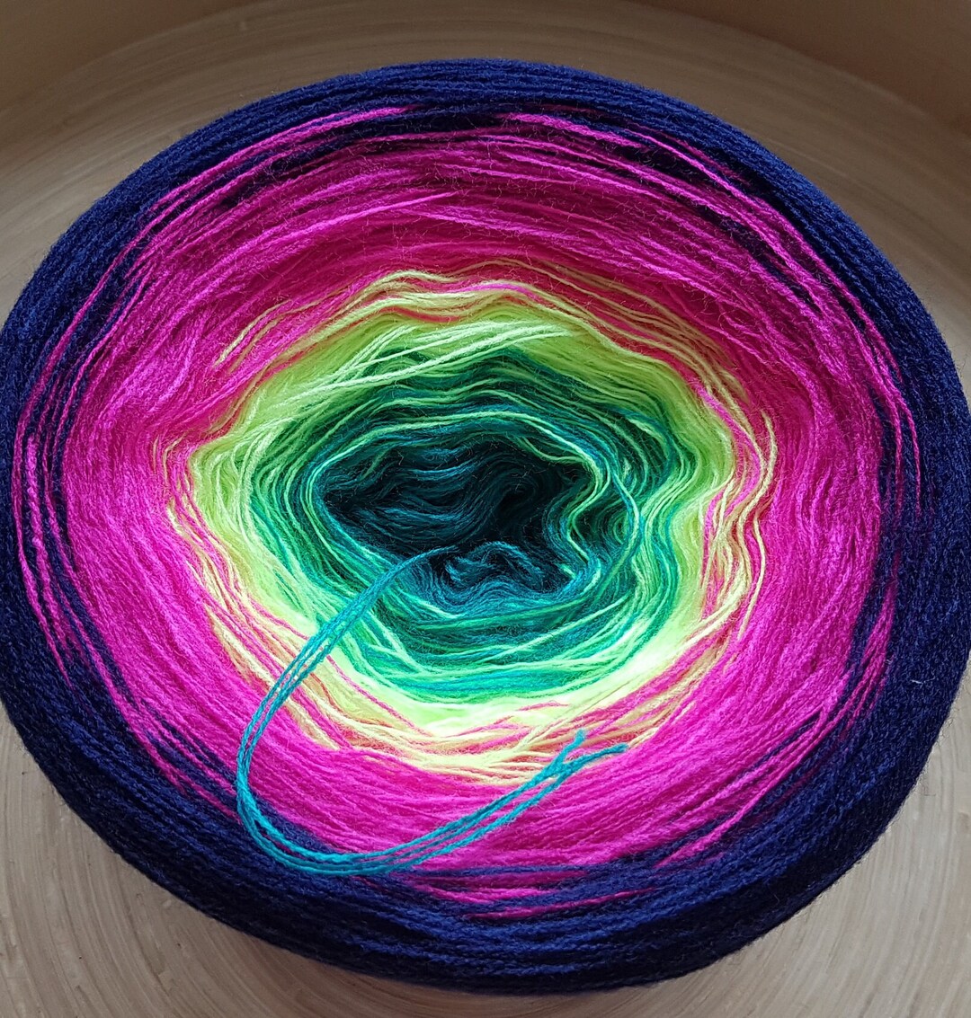 Gradient Cake Yarn, Ombre Yarn Cake, Color Change Yarn, 3 Ply, Ombre ...