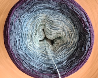 DIY Ombre Yarn Cake: 3-4 Ply Cotton Acrylic Gradient