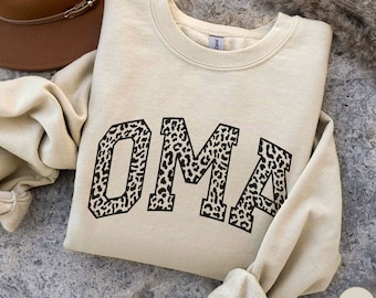 Oma Sweatshirt, Oma Grandma Sweater, Oma Shirt, New Grandma Gift, Cool Oma Crewneck Sweat Shirt, Oma Gift, Trendy Leopard Print