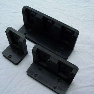 DEWALT battery holder/mount for 20V Li batteries  all capacities tripple port (3 batteries)