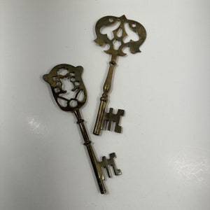 Lot von 2 Vintage Messing 9 Zoll Schlüssel Metall Dekor