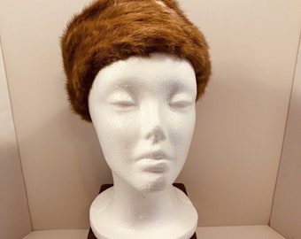 Vintage Beaver Fur Womens Size Small Hat MCM Style