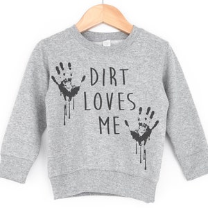 Dirt Loves Me SVG PNG PDF Clipart, Funny Kids Boys Shirt, Funny Dad Shirt. Rommelige jongens, gekke jongens, jongens zullen jongens zijn SVG, vuil nooit pijn