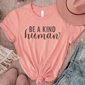 Sé un amable humano SVG, Bondad SVG, Maestro SVG, Regalo del maestro, Inspirador svg, Motivacional svg, Cricut Teacher Cut File, Felicidad svg