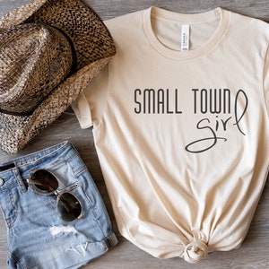 Small town girl svg, Small town shirt SVG PNG, Canadian svg, Country girl svg, Mom shirt, American shirt, Cut files Cricut and Silhouette