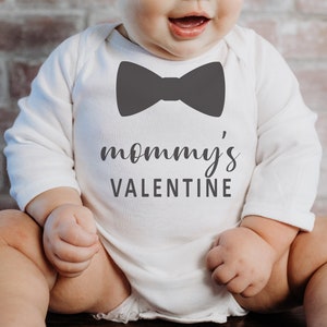 Dia dos Namorados da Mamãe SVG PNG PDF, Dia dos Namorados do Bebê svg, Meu primeiro Dia dos Namorados svg, Dia dos Namorados Cricut, Laço dos Namorados svg, Meu Dia dos Namorados svg