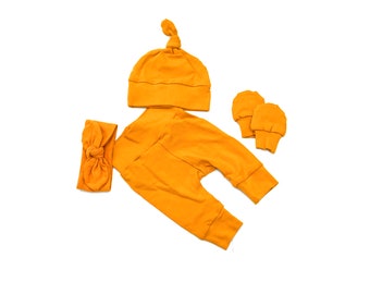 Tenue bébé unisexe jaune moutarde, tenue bébé garçon, tenue bébé fille, tenue à emporter, cadeau de baby shower