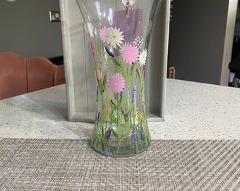 Hand Painted Glass Modern Vase multi DAISY Meadow Birthday Wedding Special gift Personalisation available