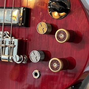 Radioactief gevaar (1) Gitaarknop – 3D-geprint hars, grofkorrelig, meerkleurig