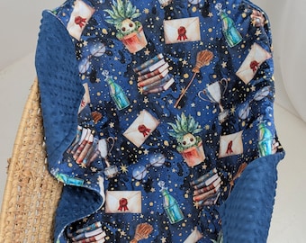 Kleiner Zauberer, magische Eulendecke, personalisierte Babydecke, Baby-Assistentdecke, neugeborenes Baby-Geschenk, weiße Eule Mail