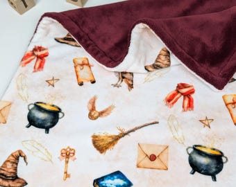 Kleiner Zauberer, magische Eulendecke, personalisierte Babydecke, Baby-Assistentdecke, neugeborenes Baby-Geschenk, weiße Eule Mail