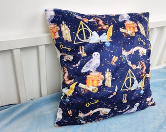 kleiner Zauberer, magische Eule -Kissenbezug, personalisierte Kissenbedeckung, Baby-Zauberkissen, Neugeborenes Babygeschenk, weiße Eulenpost