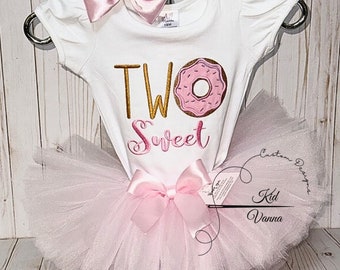 Two Sweet Embroidered Birthday Tutu Outfit, 2 Sweet Donut Birthday Tutu Outfit, Pink Birthday Tutu Outfit, Pink Fluffy Birthday Tutu