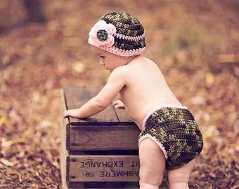 crochet camo outfit for photography
