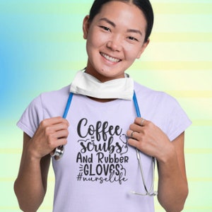 Kaffeepeeling und Gummihandschuhe svg| Krankenschwester Life Svg Design| StillSVG| Krankenschwester Geschenk| Stillschnittdateien| Sofort Download
