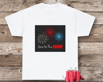 4.Juli Hier zum BOOM!-Unisex Shirt für Frauen und Männer