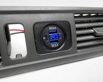 97-01 Honda CRV Battery Voltage Indicator, USB, USB-C - Clock Replacement
