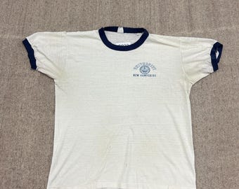 Vintage University Of New Hampshire Mens Medium White 60s Ringer Velva Sheen