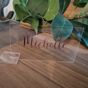 Cartes de placement rectangulaires en acrylique avec support