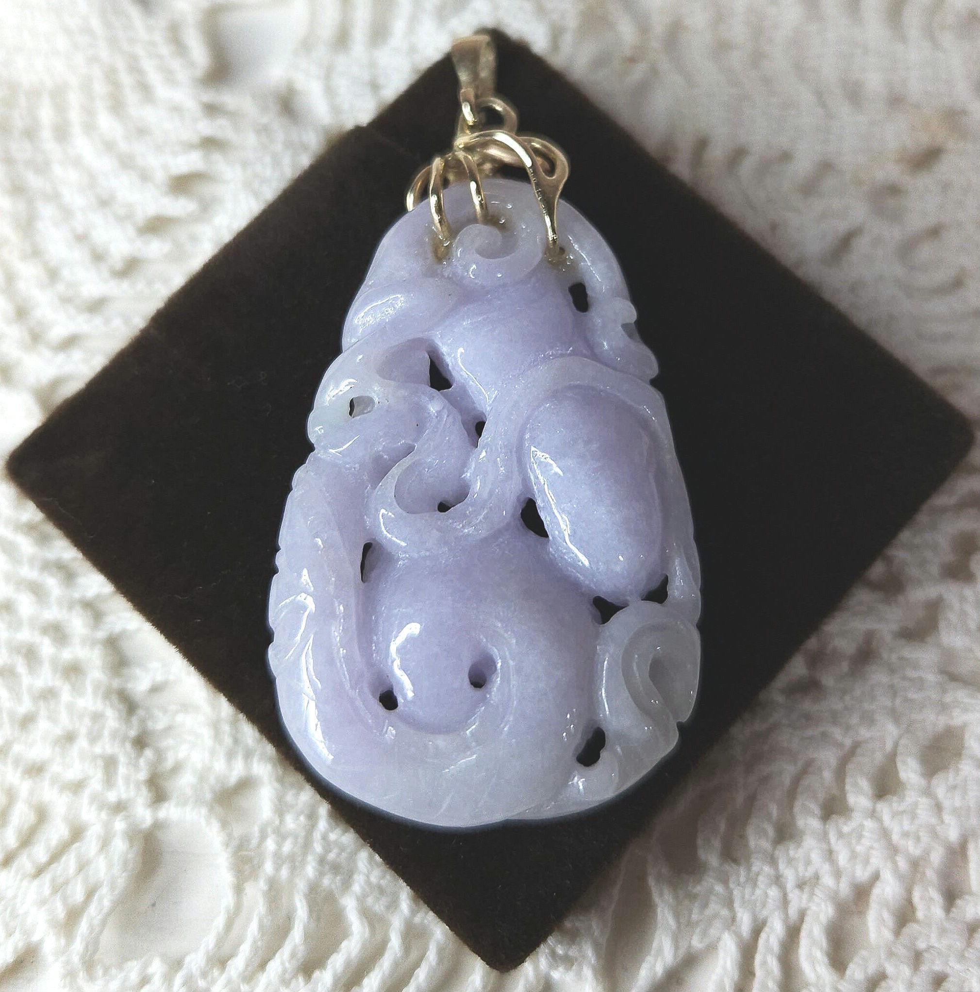 14 KT Gold Carved Lavender Jade Pendant Etsy