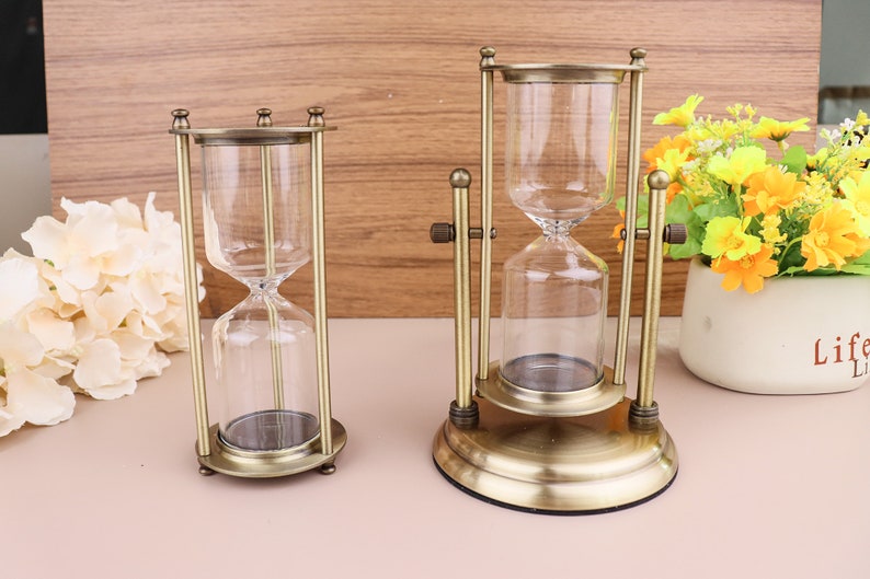 Custom Engraving Vintage refillable Sand Hourglass Timer/ Sand hourglass/ Home Decoration coworkers/creative living room,home decoration zdjęcie 1