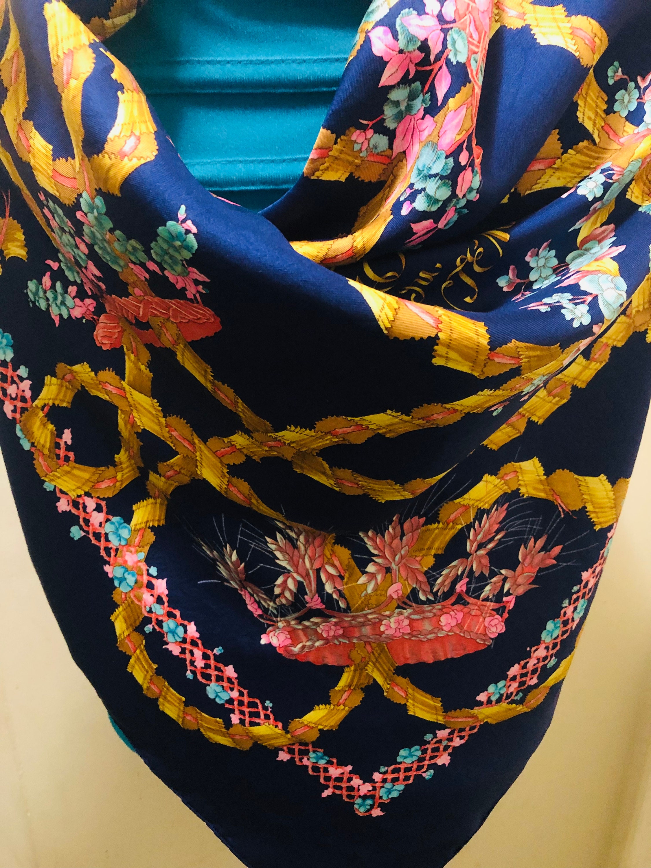 エルメス シルクスカーフ LE SACRE DU PRINTEMPS Hermes Scarf. 'le Sacre Du Printemps' . 100% Silk.designed