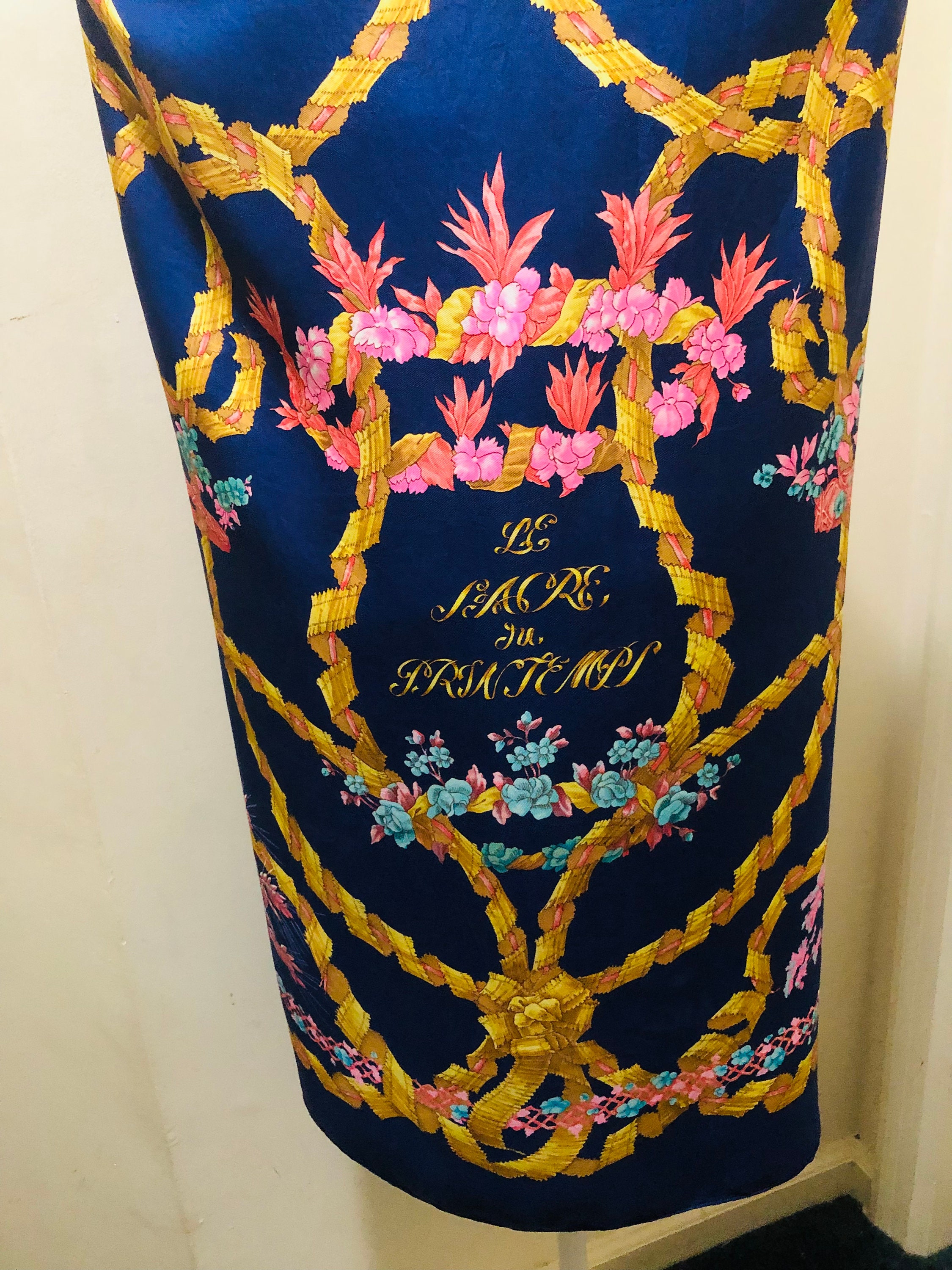 エルメス シルクスカーフ LE SACRE DU PRINTEMPS Hermes Scarf. 'le Sacre Du Printemps' . 100% Silk.designed