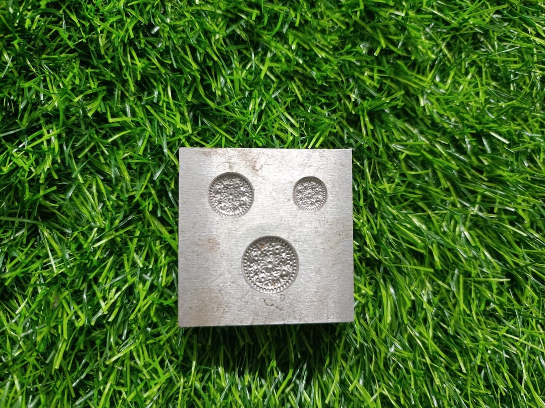 Jewelry Die Engraving Die Impression Die Embossing Die Charm Die Concho