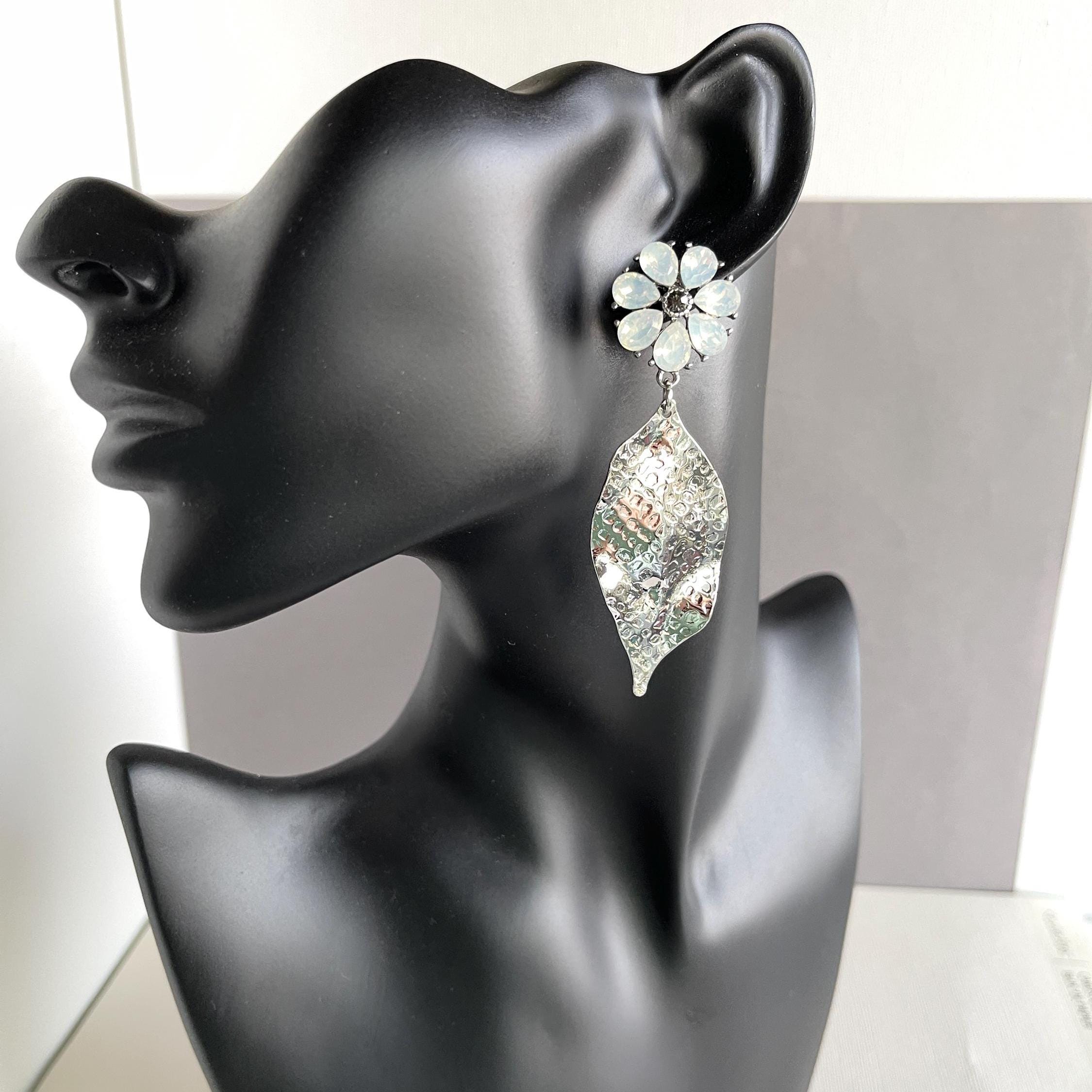 クリスタルイヤリング 花形状 アメリカ製 Jewel VOX ピアス レディース イヤリング 金属アレルギー対応 30